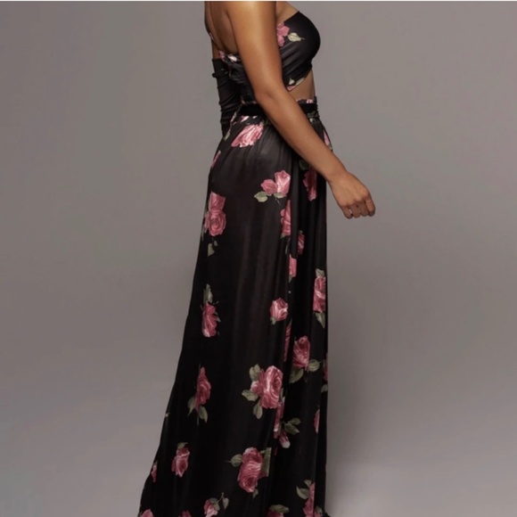 Juxlabel Dress - Picture 2 of 5